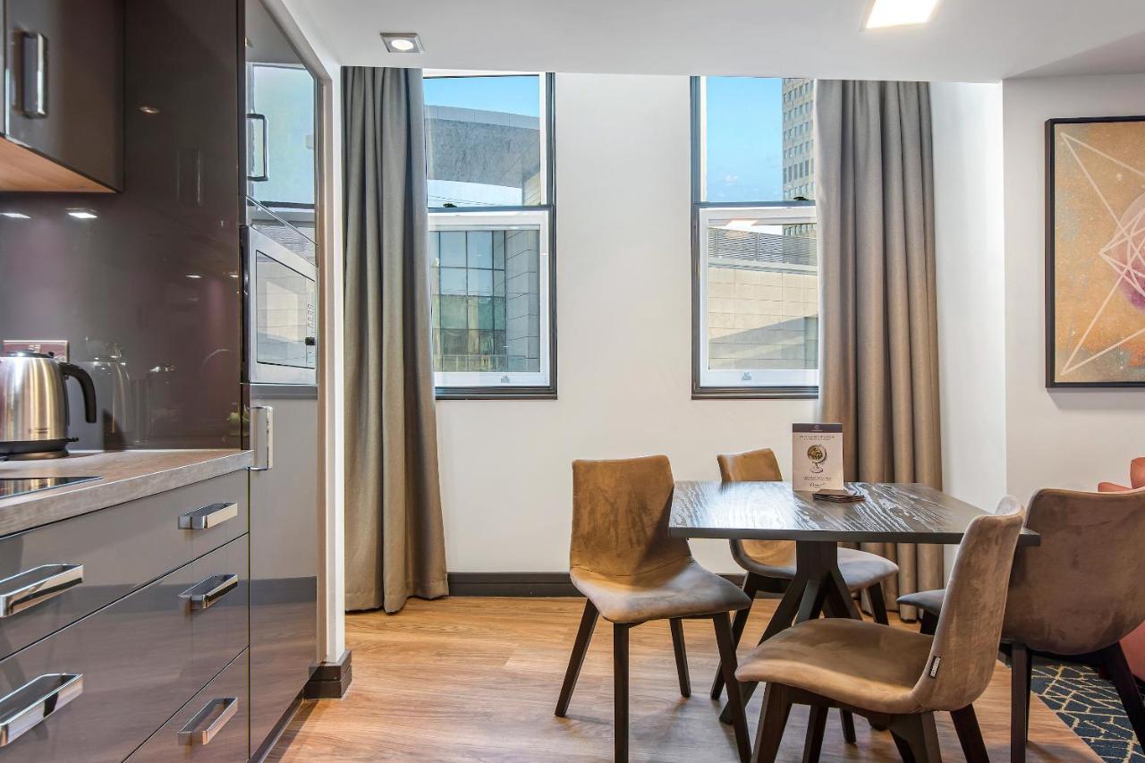 Roomzzz Manchester Victoria Luaran gambar
