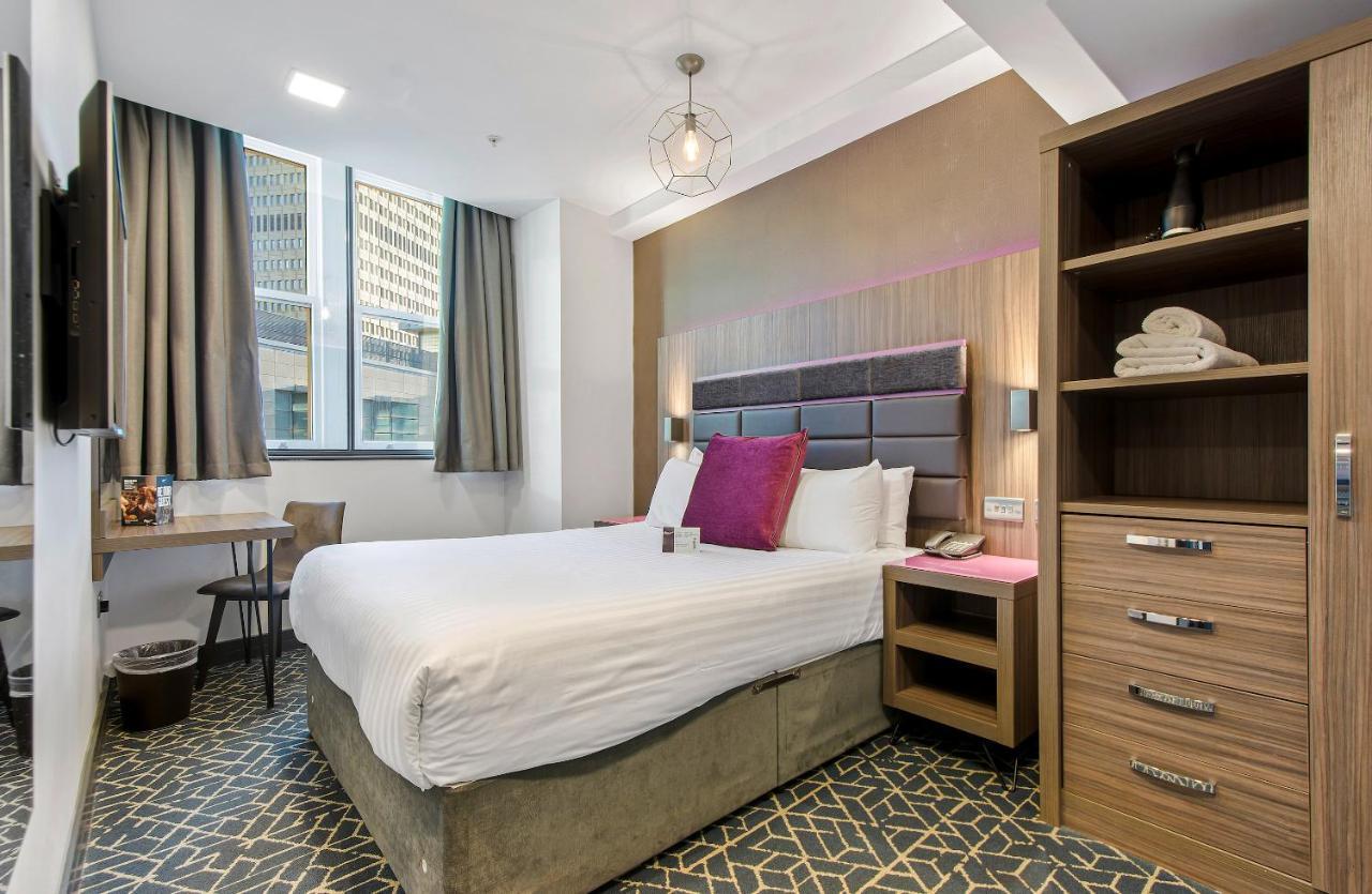 Roomzzz Manchester Victoria Luaran gambar