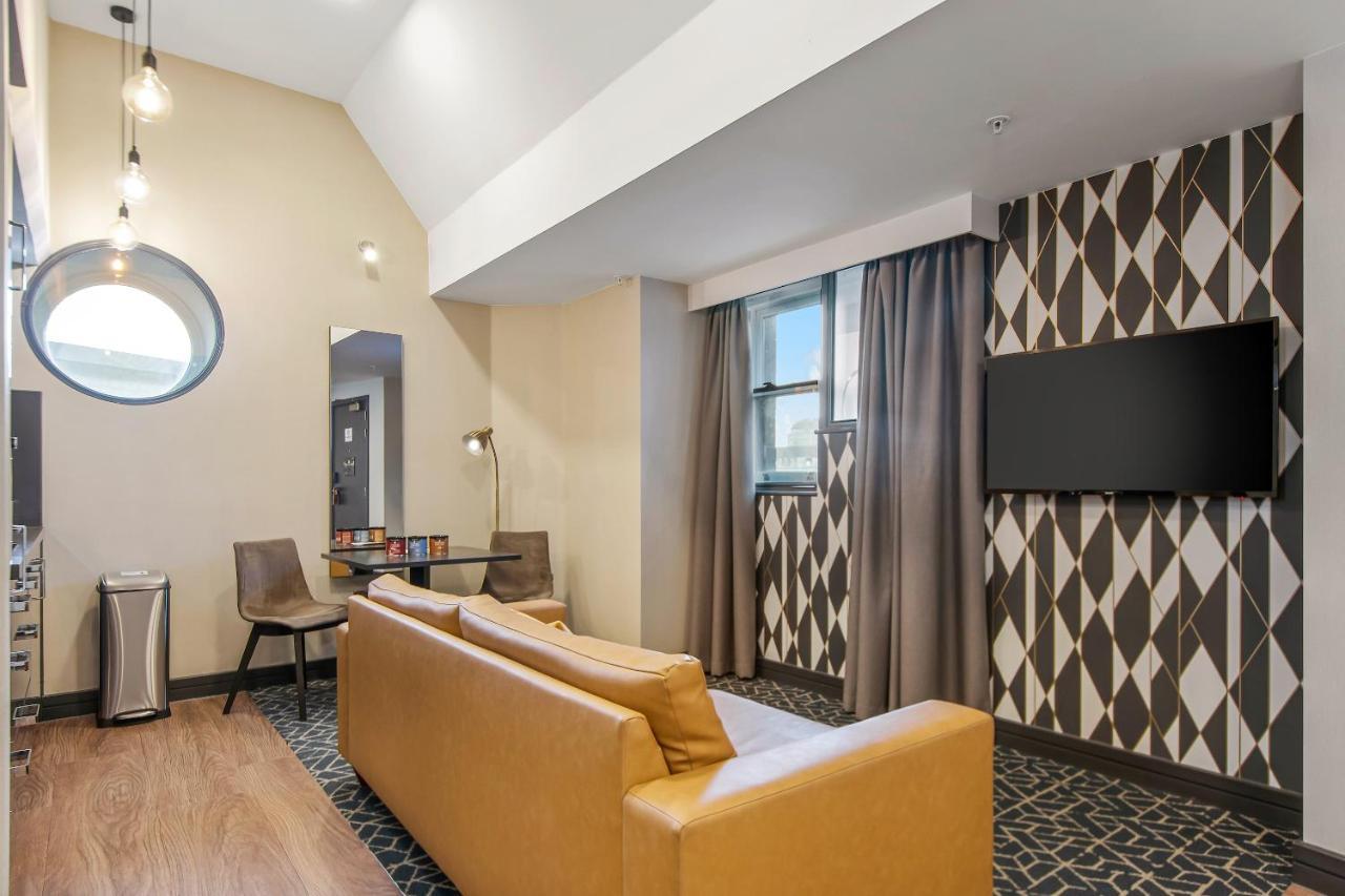 Roomzzz Manchester Victoria Luaran gambar